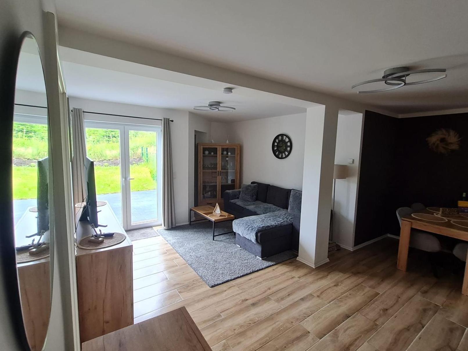 Greenhouse Living Apartment Nivis Mit Garten - 4 Minuten Nach Winterberg - Wandern, Mountainbike Fahren - Natur Geniessen Medebach Cameră foto